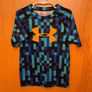 Youth Under Armour Athletic Shirt Size 5